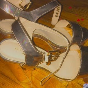 Gold Heels 👠 💛